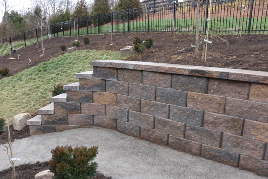 block retaining wall and yard franklin